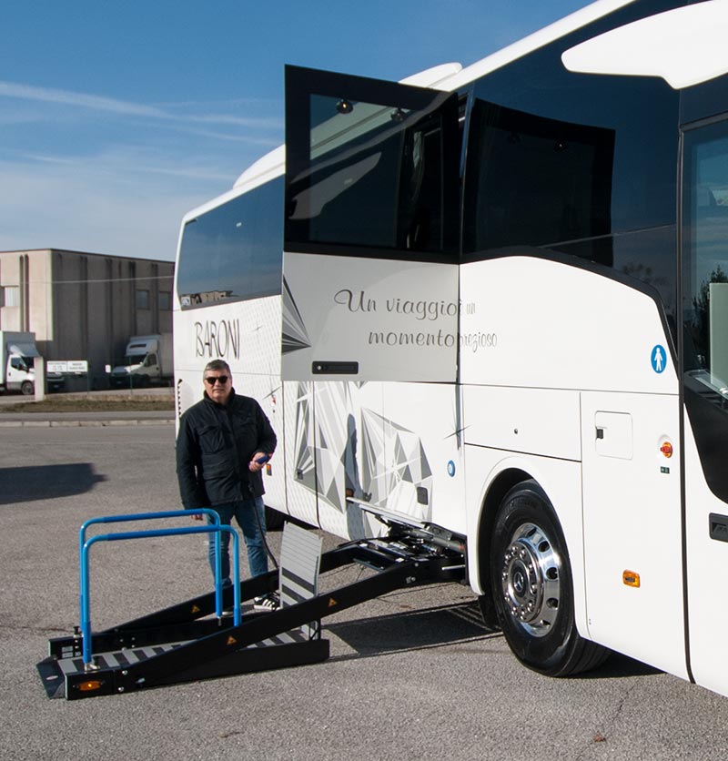 NCC Baroni Autonoleggi Umbria Noleggio con conducente di autobus, pullman, minibus, minivan, pulmini e auto di lusso