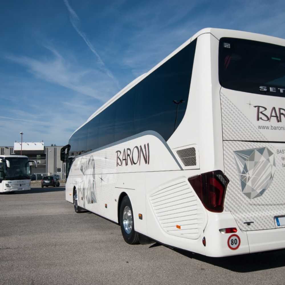 Noleggio Pullman Gran Turismo con conducente Umbria Baroni Autonoleggi