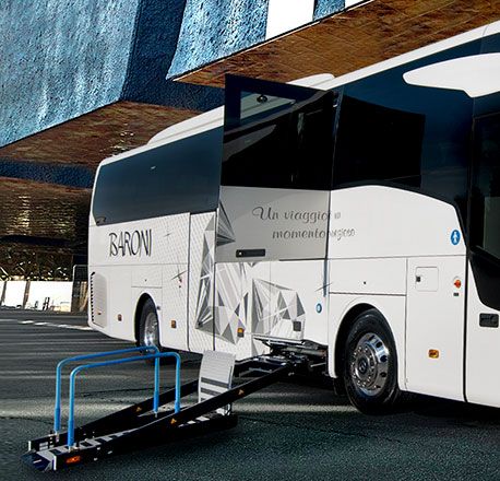 Wheelchair accessible coaches hire with driver for disabled people NCC Assisi, Perugia, Rome - Baroni Autonoleggi Italy