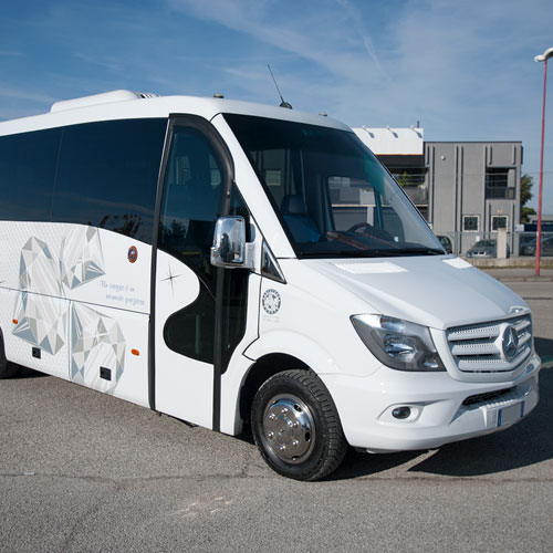 Minibus e pulmini 20 posti NCC noleggio con conducente Perugia - Baroni Autonoleggi Umbria