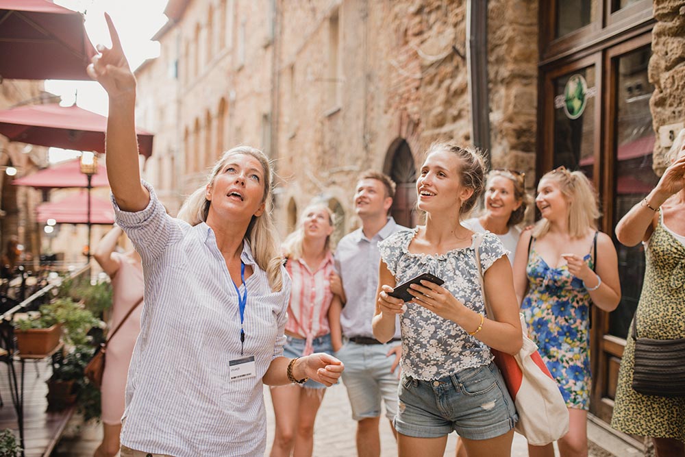 Noleggio pullman Gran Turismo con conducente NCC per viaggi di gruppo e gite scolastiche - Baroni Autonoleggi Perugia Umbria